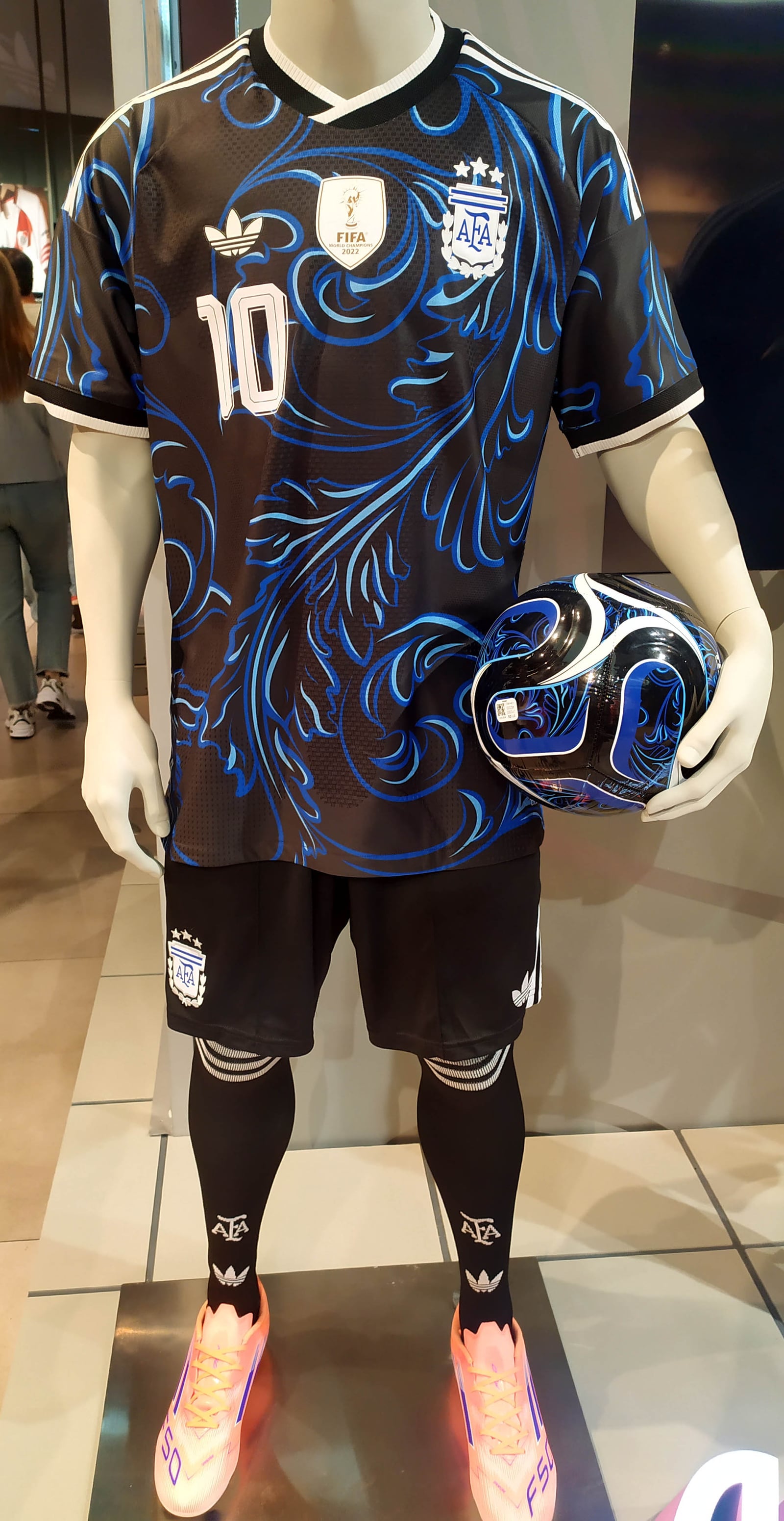 Argentina national football team alternate kit designed for the WC 2026. It was photographed aty the Adidas store in Alto Palermo Shopping of Buenos Aires.
