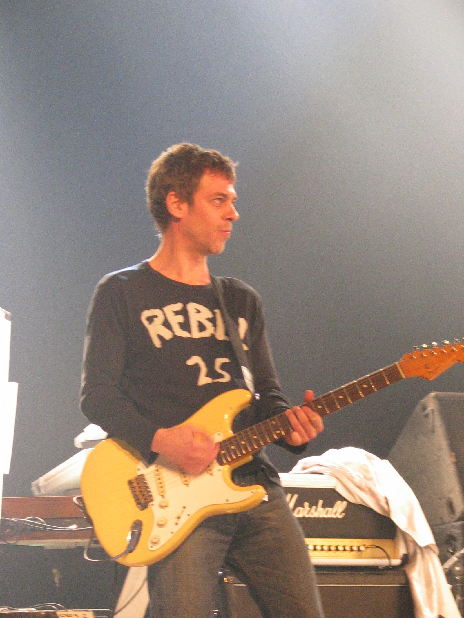 Rot playing live.