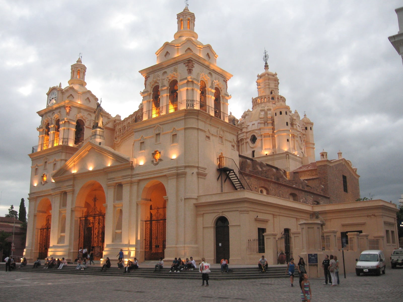 Foto de la Catedral de Córdoba, tomada a la tarde