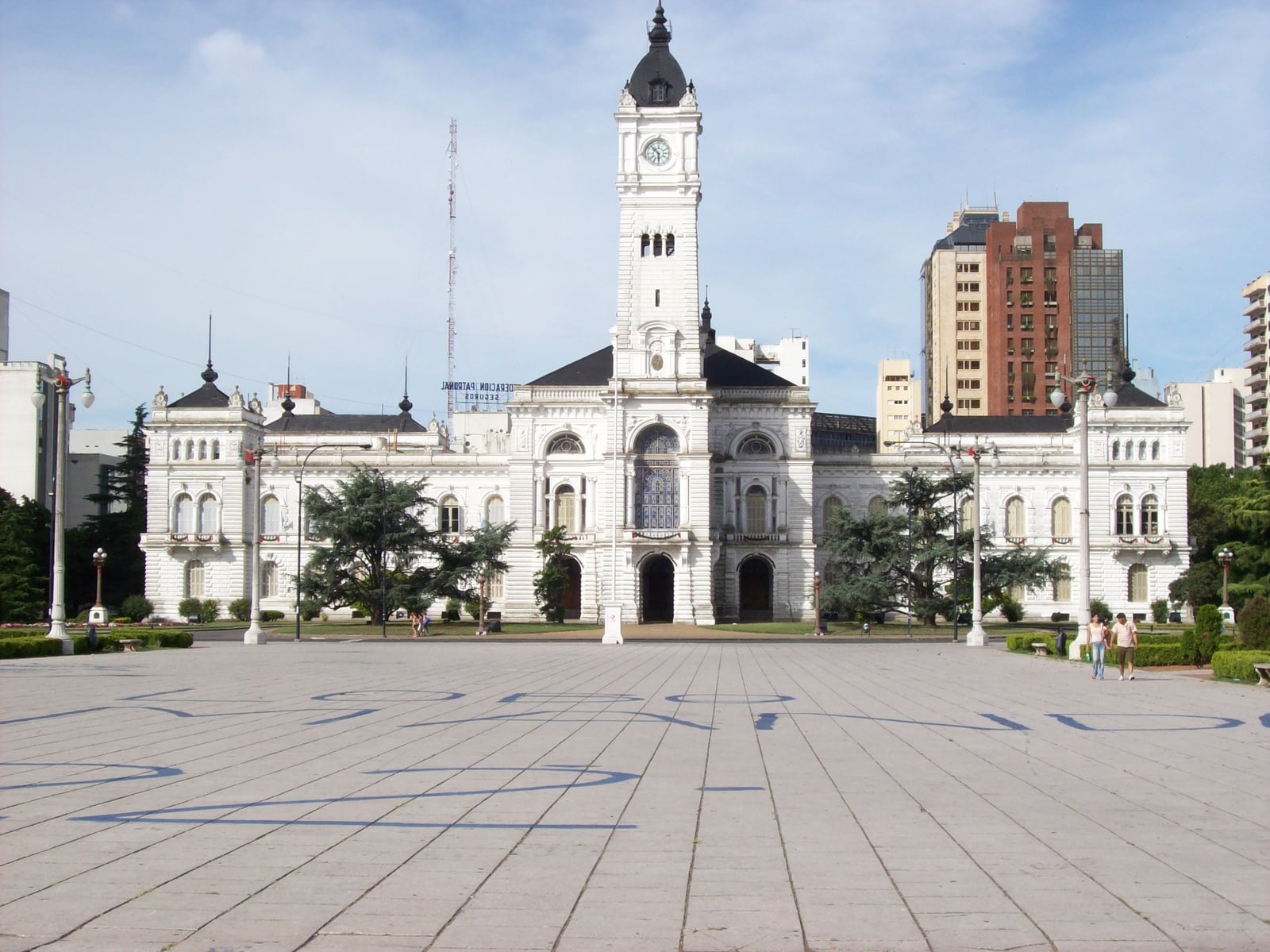 Edificio de la Municipalidad de La Plata, frente a la Plaza Moreno.