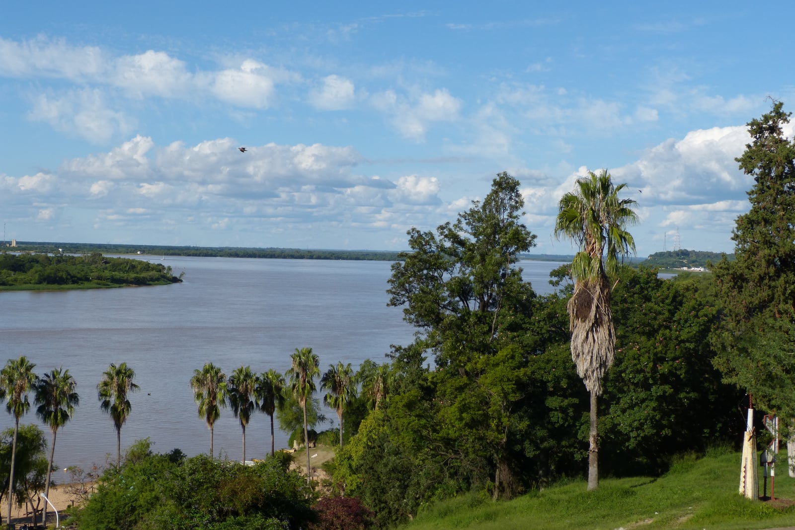 Rio Paraná, Entre rios