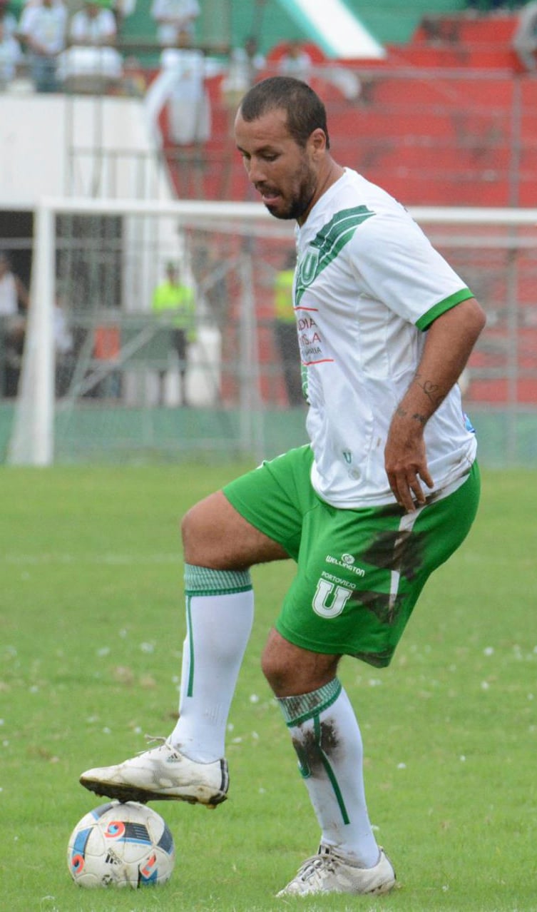 Cristian Fabbiani jugando en Liga de Portoviejo de Ecuador en 2016