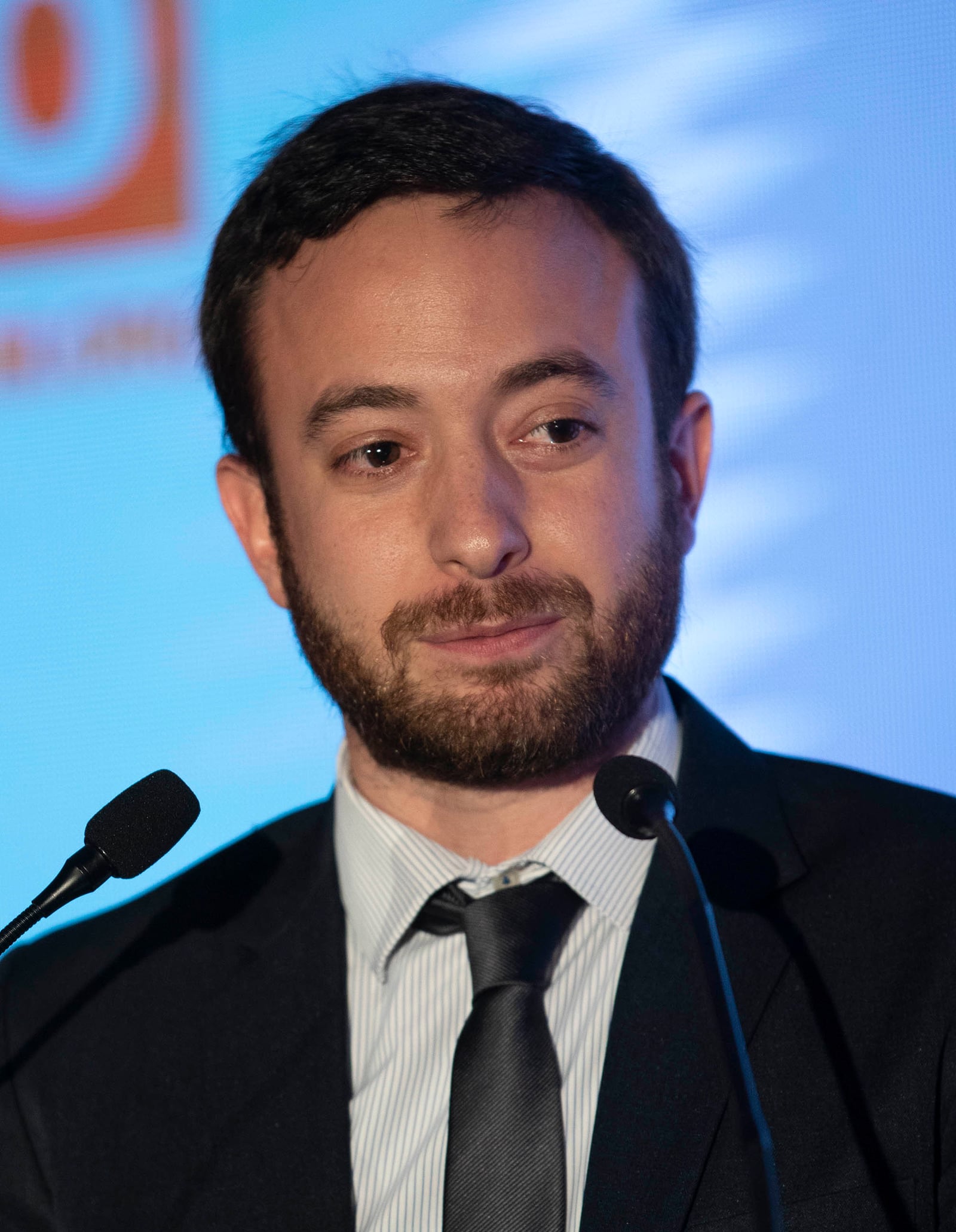 El argentino Agustín Laje durante su discurso en la XVI Edición de los #PremiosHO.