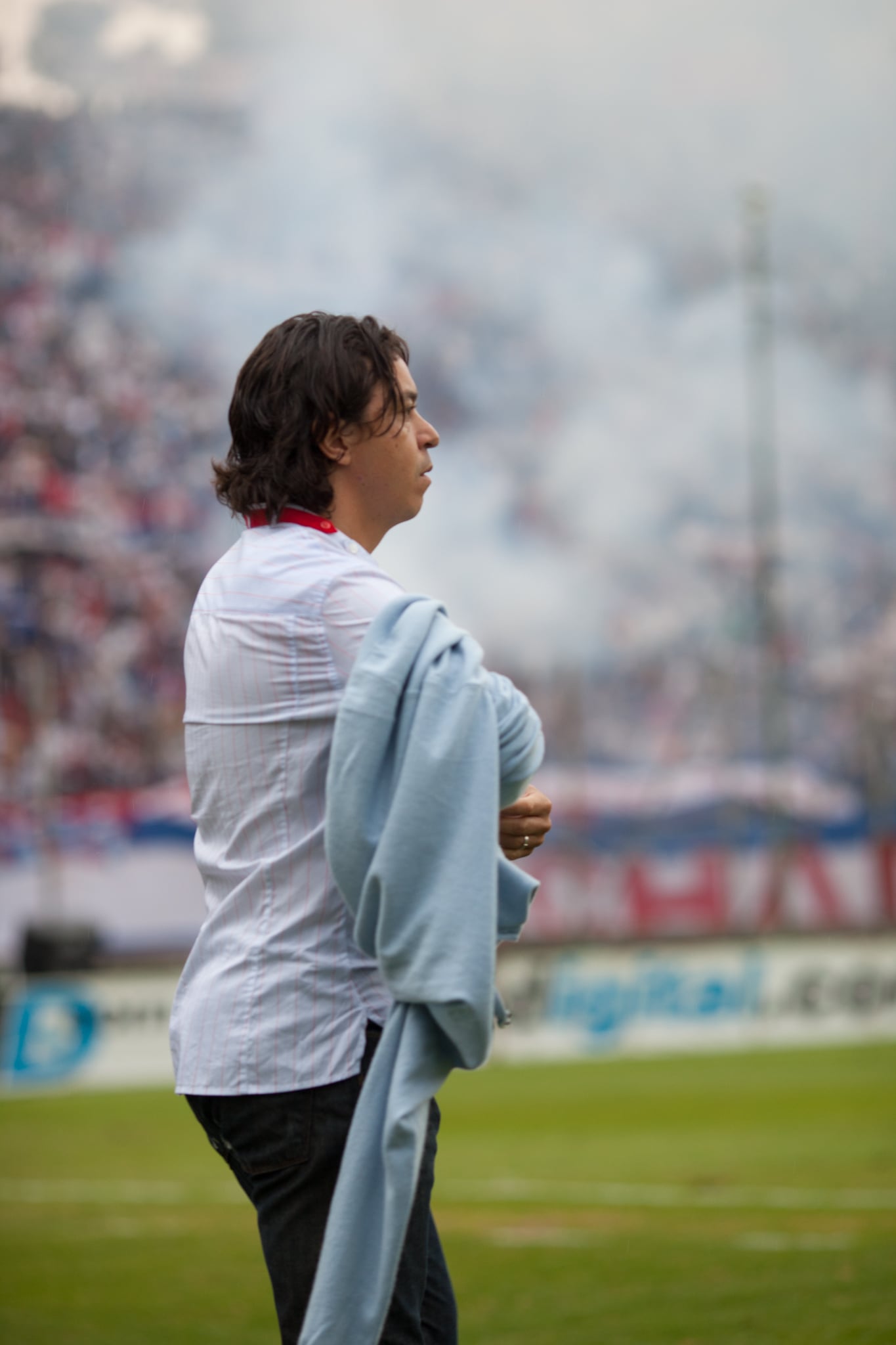 El Muñeco Gallardo, dirigiendo en Nacional