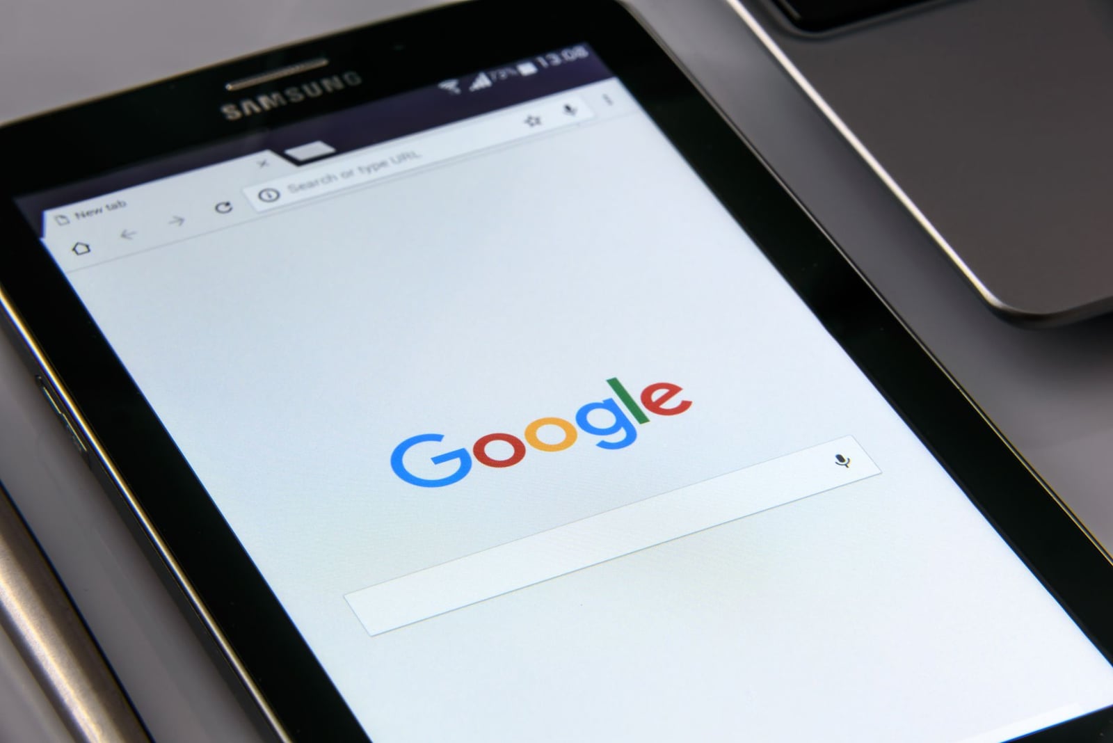 Pantalla De Tableta Samsung Negra Navegador De Google En Pantalla