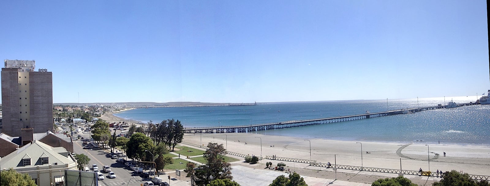 Vista parcial de la ciudad de Puerto Madryn, Chubut, Argentina.