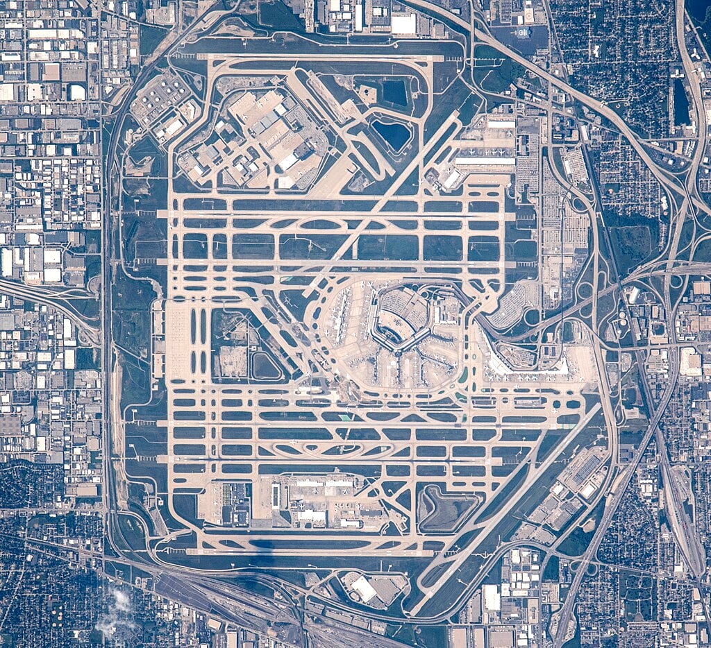 iss069e037725 (July 27, 2023) ---O'Hare International Airport in Chicago, Illinois, is pictured from the International Space Station as it orbited 261 miles above.
