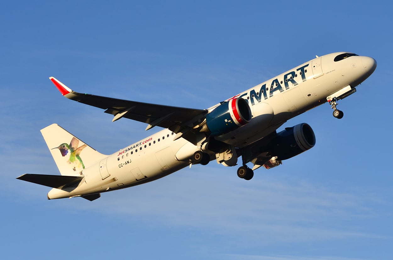 Airbus A320-271N JetSMART CC-AWJ at Santiago de Chile.