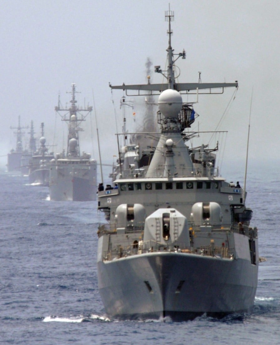 Atlantic Ocean (Oct. 26, 2005) - The Argentinean destroyer ARA Almirante Brown (D 10) leads in a formation during a “leapfrog” exercise off the coast of Brazil. Naval forces from Argentina, Brazil, Sp