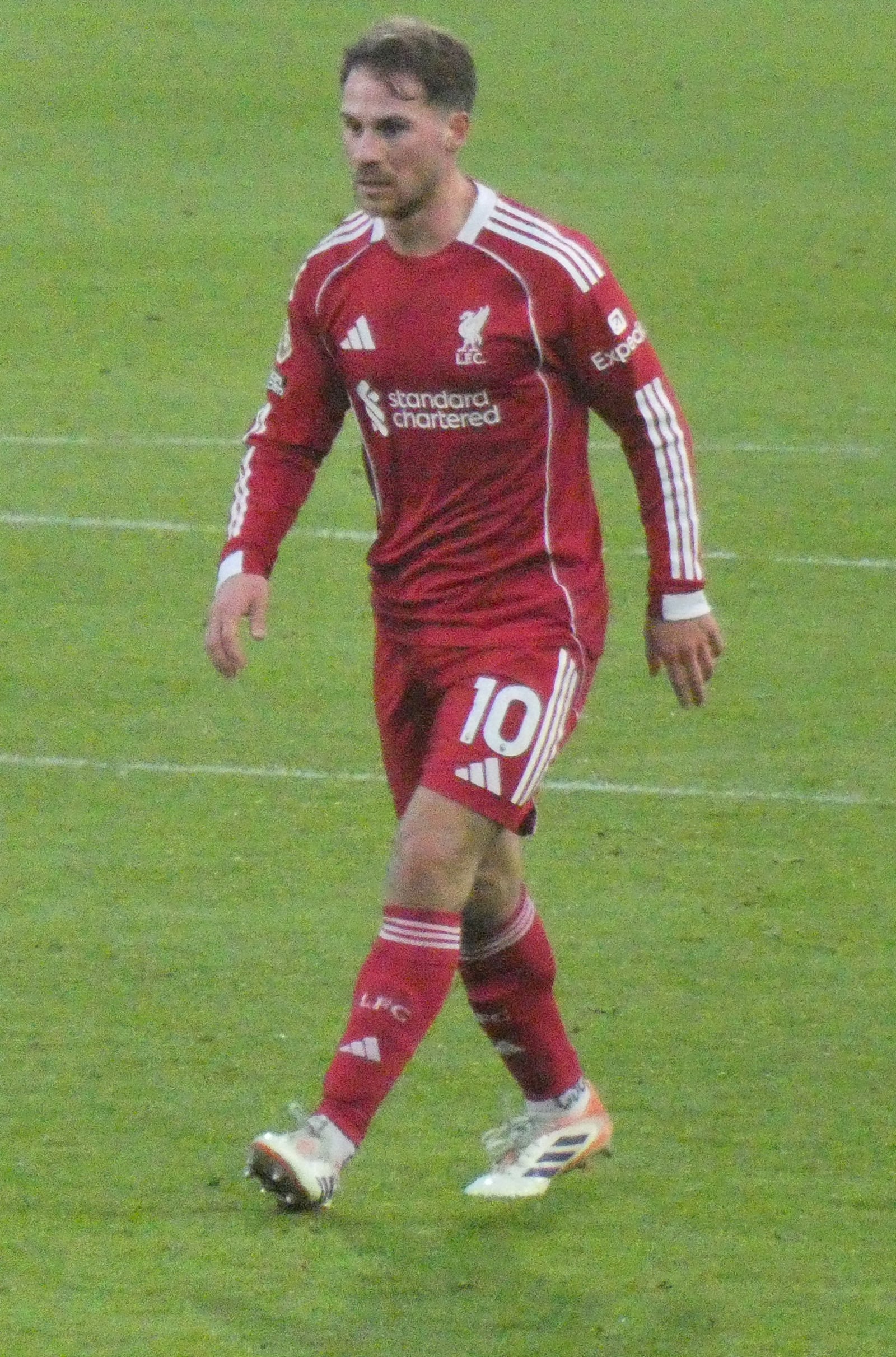 The ongoing match between Fulham and Liverpool.