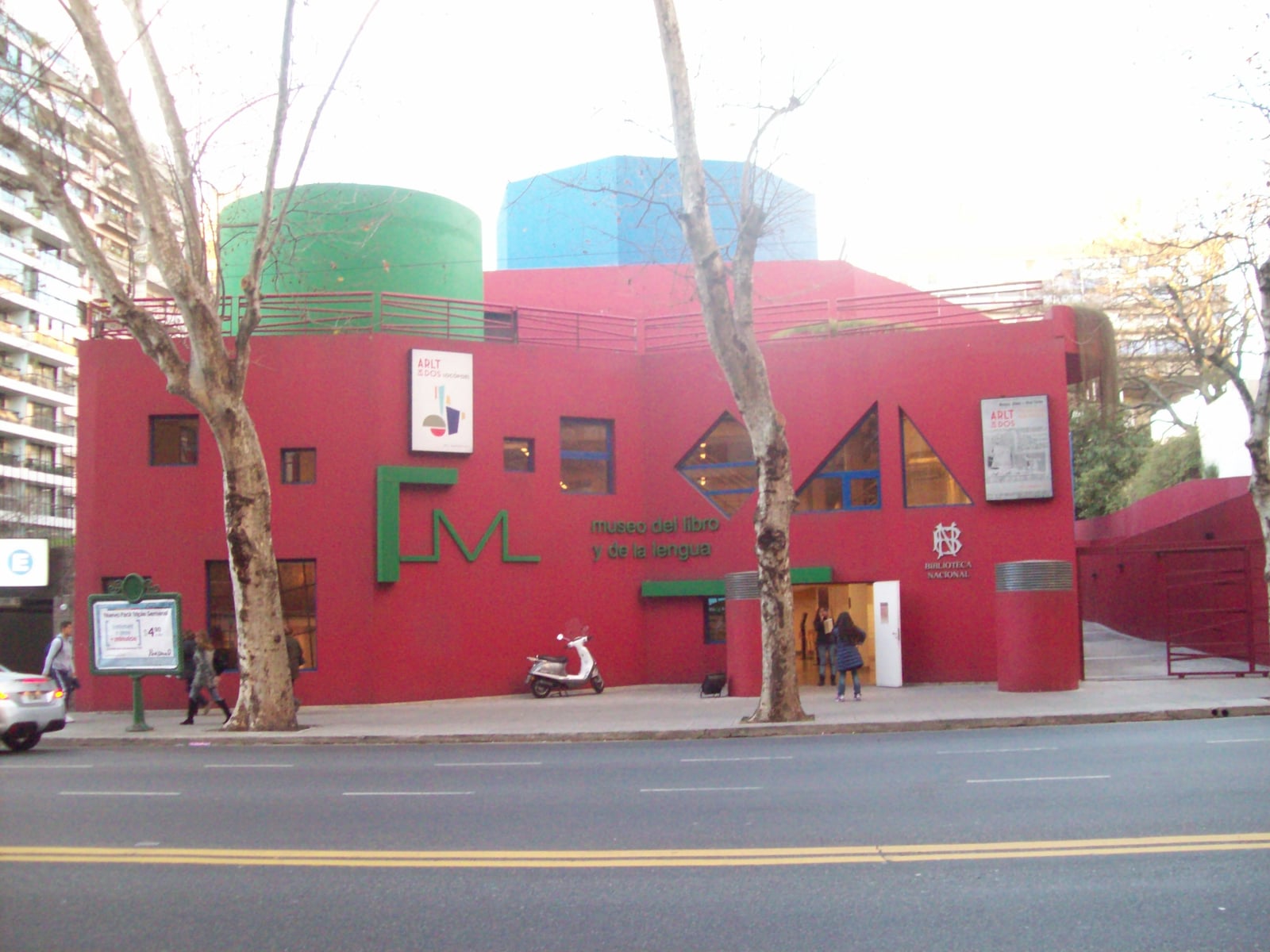 Museo del Libro y la Lengua