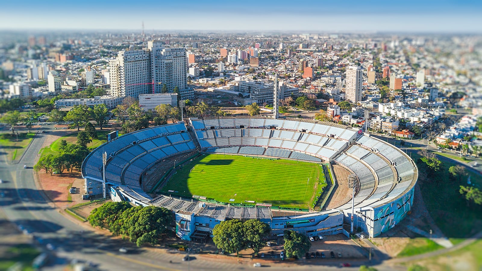 Mítico monumento histórico del fútbol mundial y cuna de la gloria de "la celeste".
