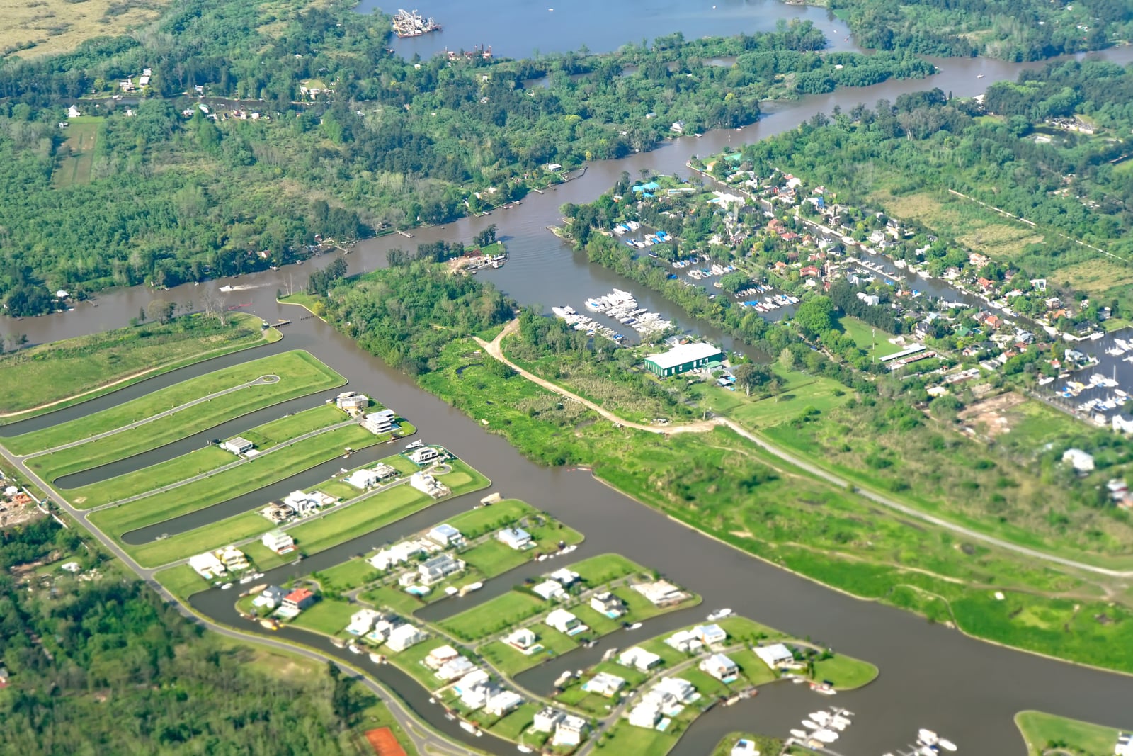 Barrio El Yacht. Nordelta, Prov. de Buenos Aires, Argentina. Approaching Buenos Aires I noticed the developments below, El Naudir and El Cantón areas - seems they like to build the houses on the water