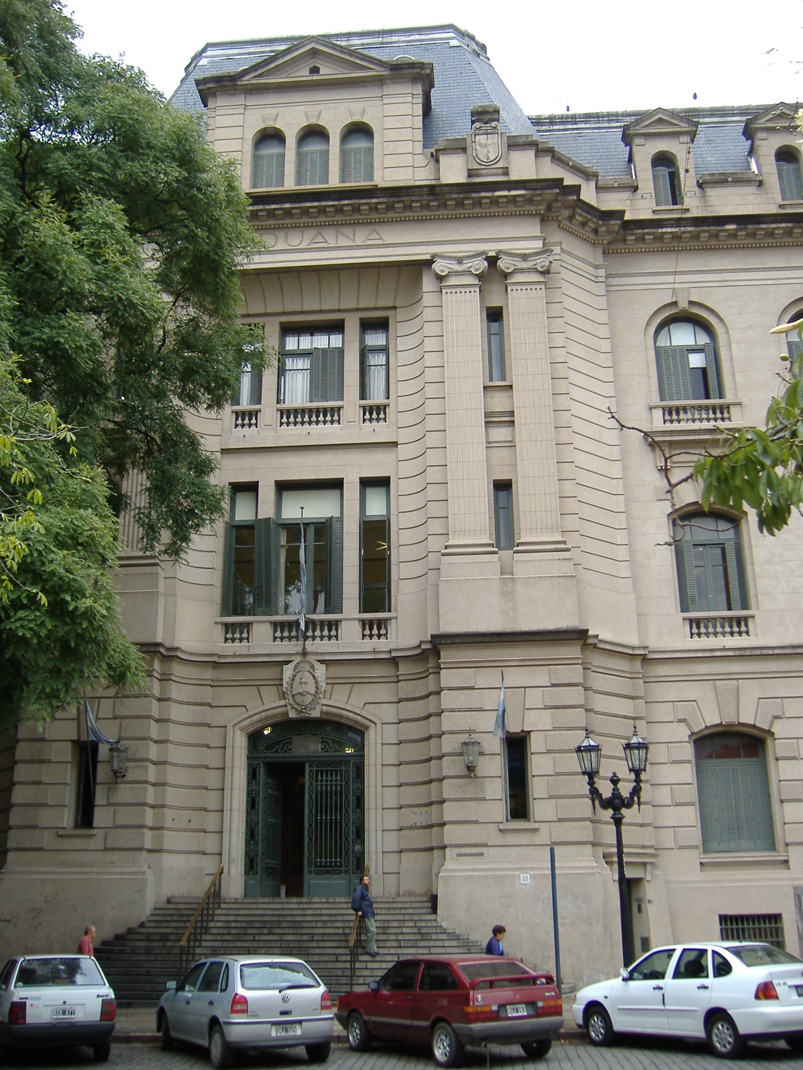 The former Customs Office of Rosario, Argentina and current seat of government of the province of Santa Fe. I, Pablo D. Flores, took this picture on 28 February 2006.