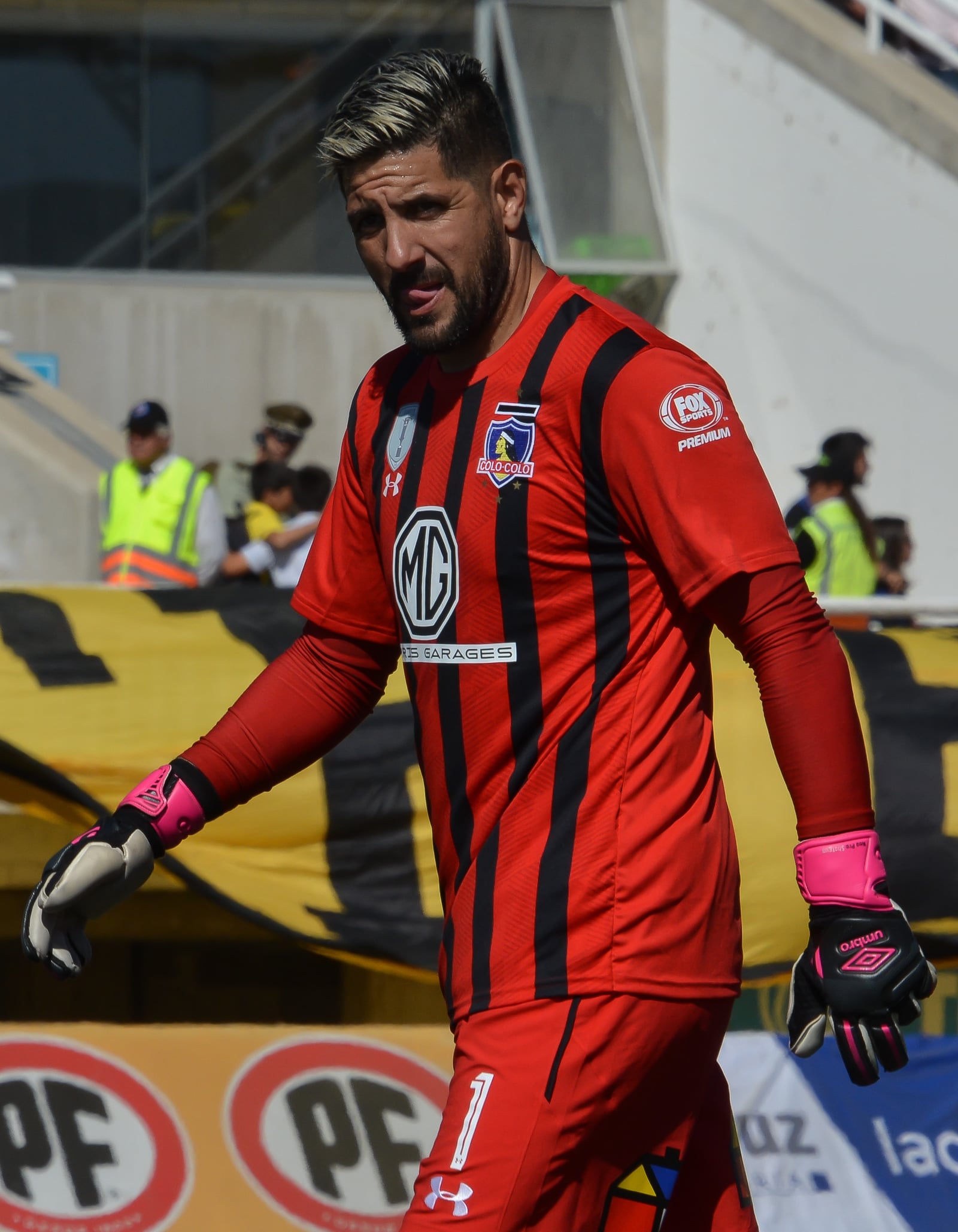 San Luis v Colo-Colo, Estadio Municipal Lucio Fariña Fernández, Quillota, Chile.
