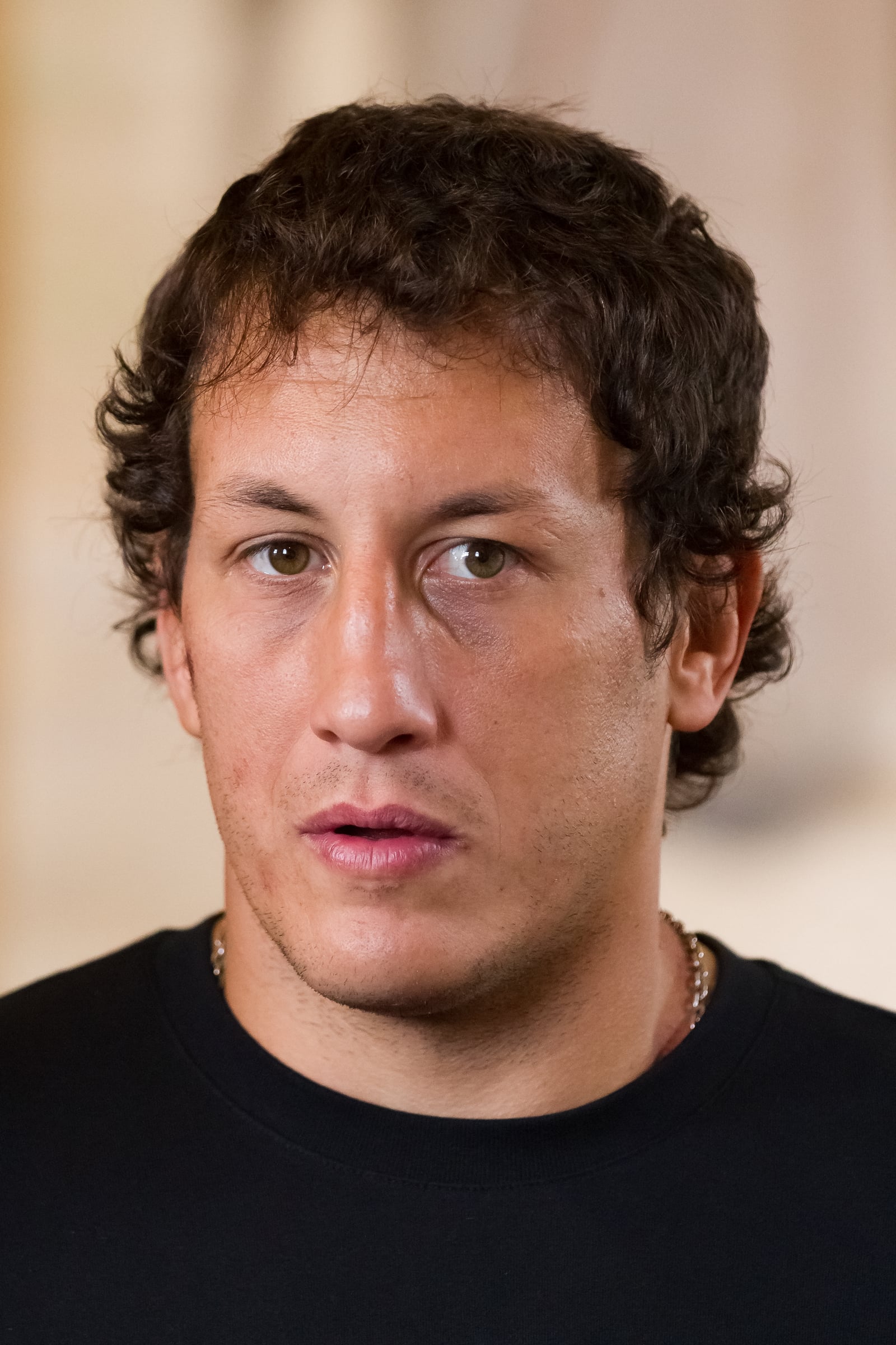 Patricio Albacete in the Capitole de Toulouse to celebrate the 19th national championship title of the Stade toulousain.