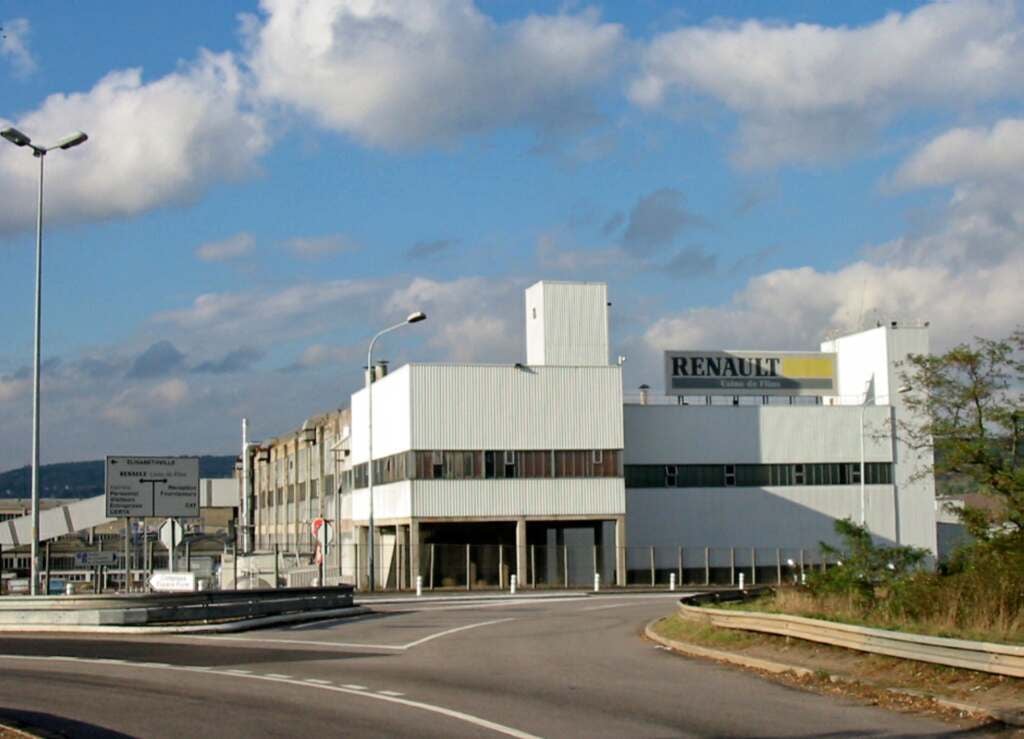 Aubergenville (Yvelines), vue des usines Renault Photo JH Mora, octobre 2005 fr:Catégorie:Image d'Aubergenville