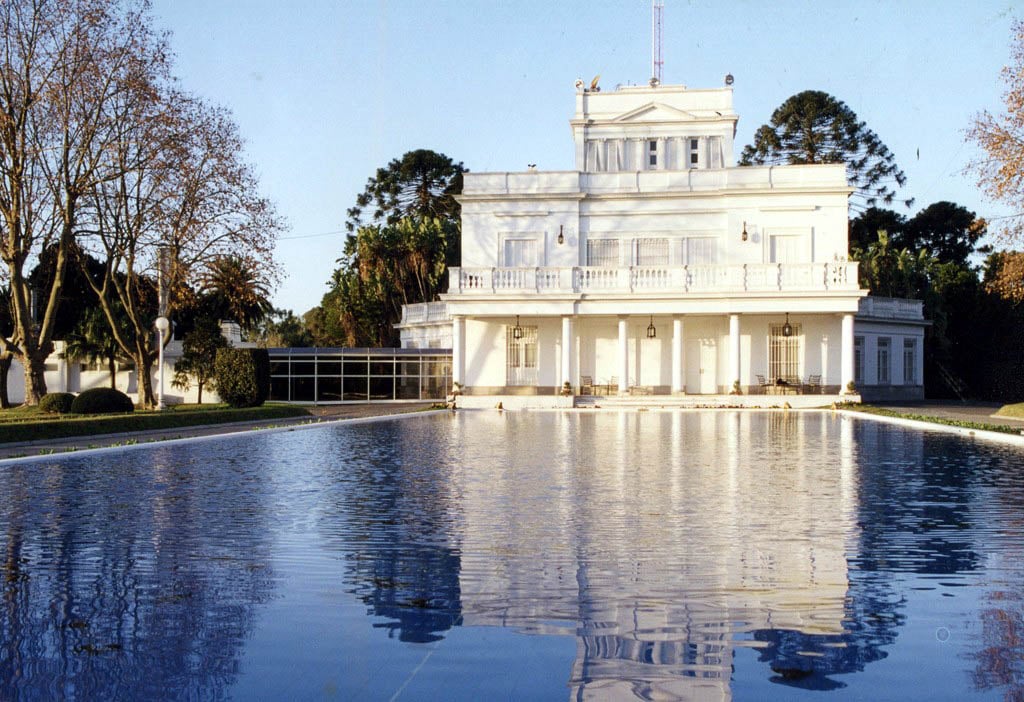 The residence and the pool