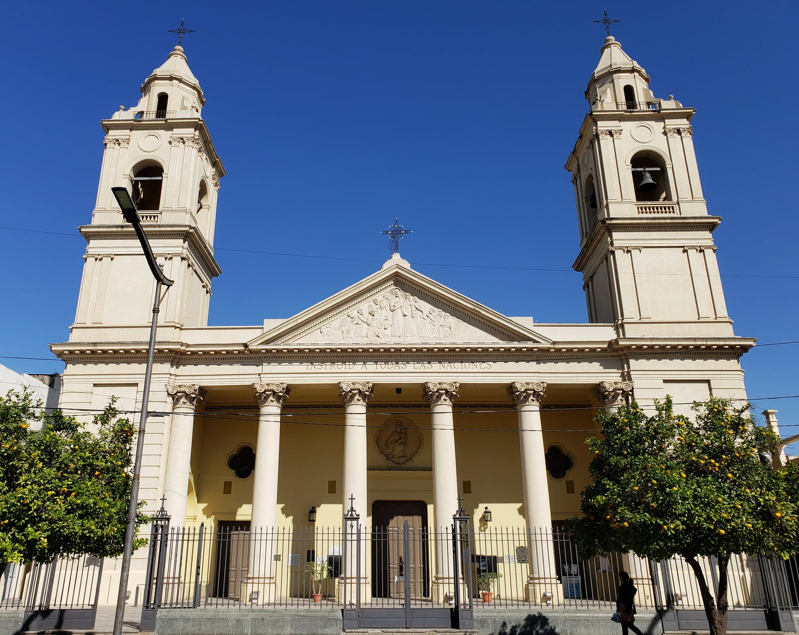 Fachada de la Catedral de Santiago del Estero "Nuestra Señora del Carmen".