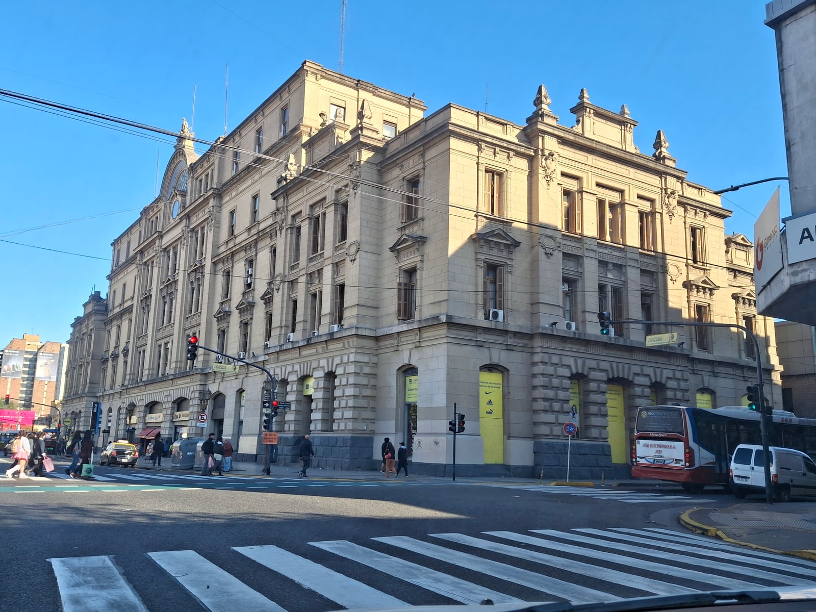 Estación de Once, Junio 2025