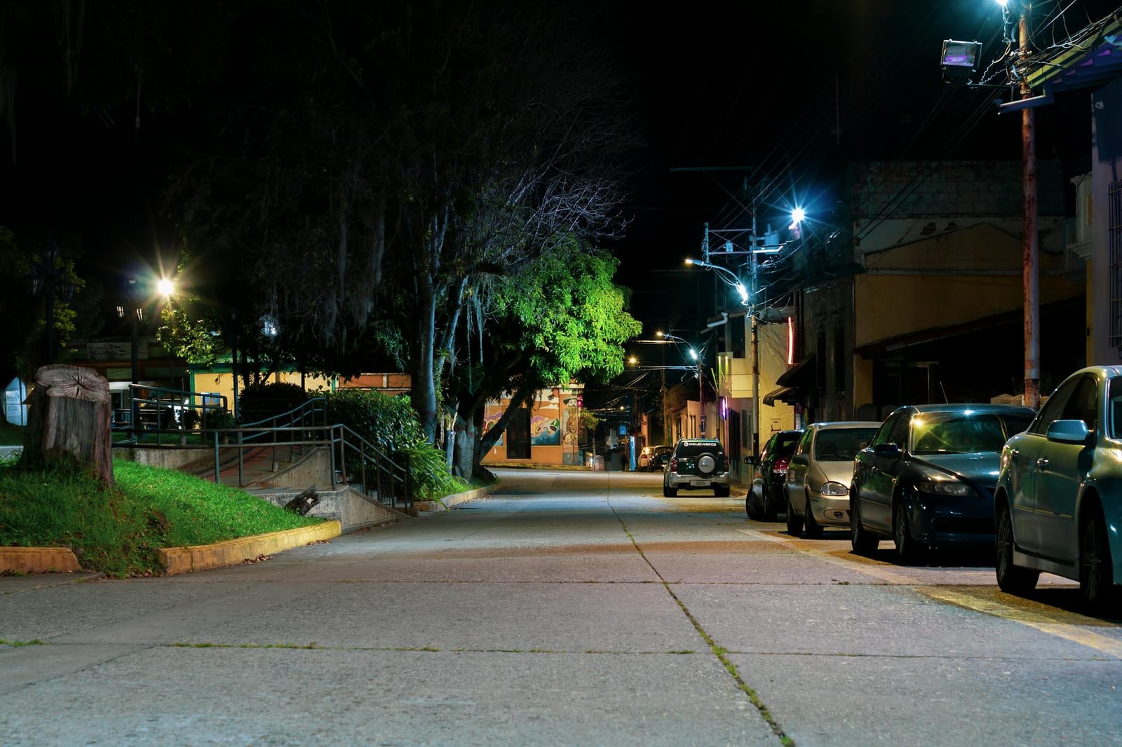 Fotos de stock gratuitas de acera, al aire libre, América del sur